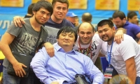 МАЖИЛИС-2023:  «Много долларов и мало любви»?